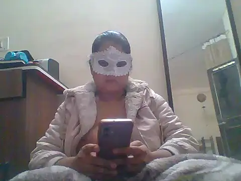 kamayanisingh24 online show from February 2025 06:07:01 AM