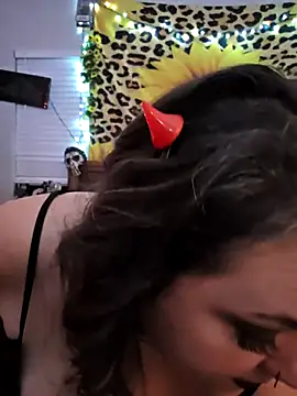 Snapshot of GoddessNikolia chatting on November 2025 02:46:02 AM GoddessNikolia online show from November 2025 02:46:02 AM