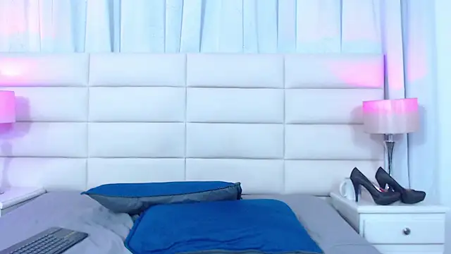 MafeeRoss online show from January 2025 02:30:02 PM