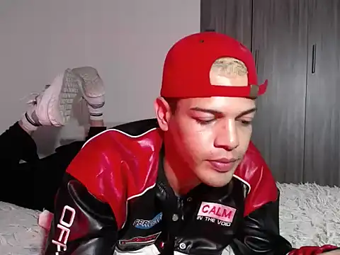 SWEET MIGUEL online show from October 2025 02:45:02 AM