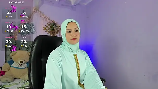 Snapshot of BadraSaadi chatting on October 2025 07:44:02 PM BadraSaadi online show from October 2025 07:44:02 PM