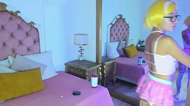 Candy5Girl online show from February 2025 07:36:01 PM
