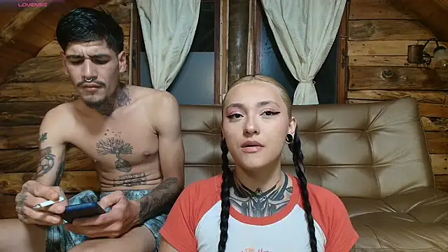 Snapshot of Laurensex4 chatting on October 2025 04:00:02 AM Laurensex4 online show from October 2025 04:00:02 AM