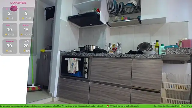 Snapshot of 911Calling chatting on March 2025 06:29:02 PM 911Calling online show from March 2025 06:29:02 PM