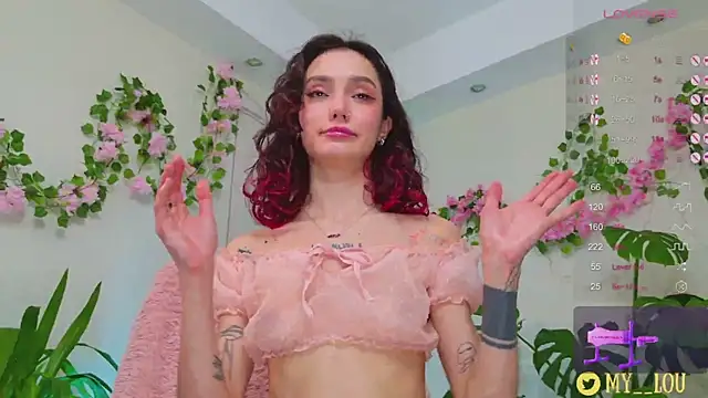 Snapshot of MyLou_ chatting on March 2025 06:44:02 PM MyLou online show from March 2025 06:44:02 PM