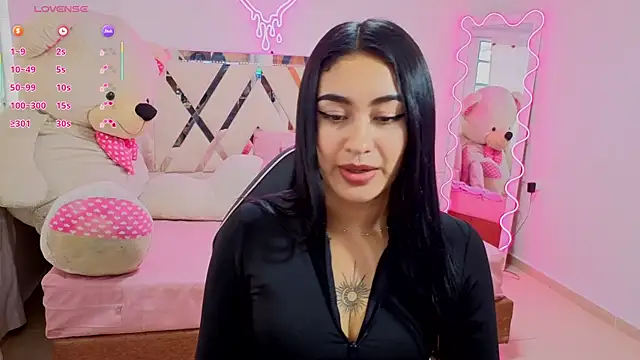 Moonshine tay online show from September 2025 07:37:02 PM