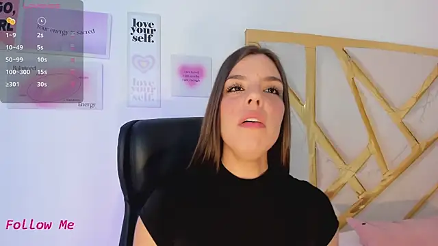 Snapshot of LanaJones_ chatting on October 2025 12:22:02 PM LanaJones online show from October 2025 12:22:02 PM