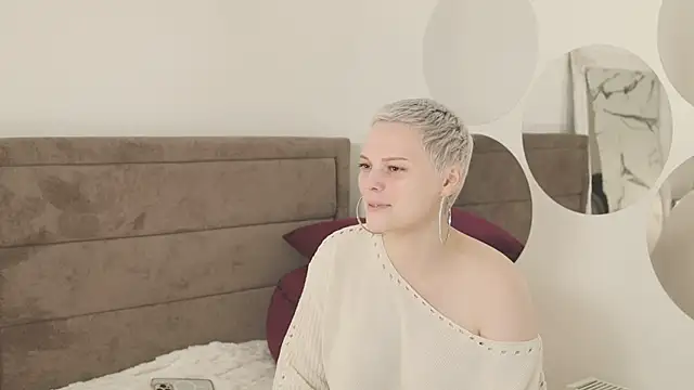 LikaBerry1 online show from September 2025 11:47:02 AM