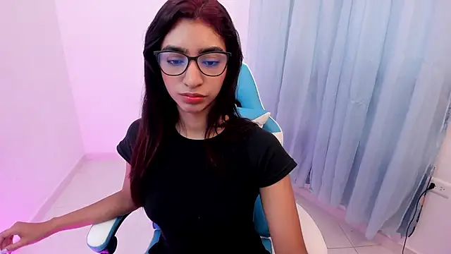 veronica 06 online show from February 2025 02:21:02 PM