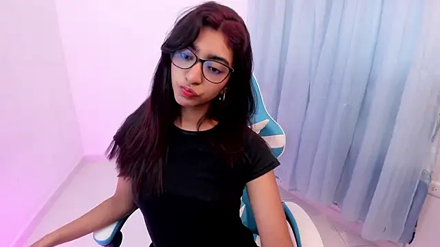 veronica 06 online show from February 2025 02:47:02 PM