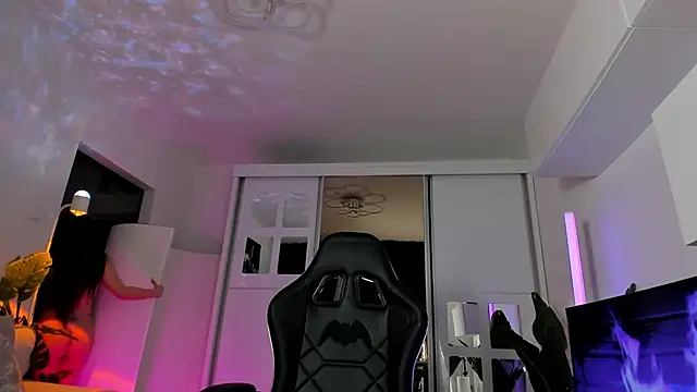 Snapshot of Ivy_belle chatting on November 2025 05:54:01 AM Ivy belle online show from November 2025 05:54:01 AM