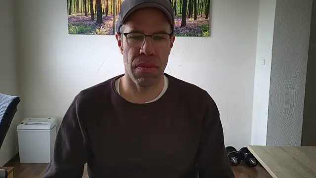 Snapshot of Harry_Boldt chatting on October 2025 11:09:02 AM Harry Boldt online show from October 2025 11:09:02 AM