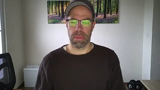 Snapshot of Harry_Boldt chatting on October 2025 06:58:02 AM Harry Boldt online show from October 2025 06:58:02 AM