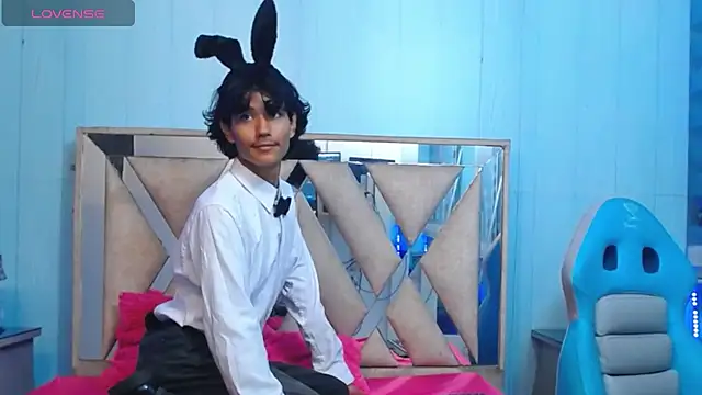 Snapshot of andy_staar chatting on October 2025 11:40:02 AM andy staar online show from October 2025 11:40:02 AM