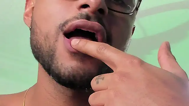 LiamGarcia1 online show from December 2024 02:55:01 PM