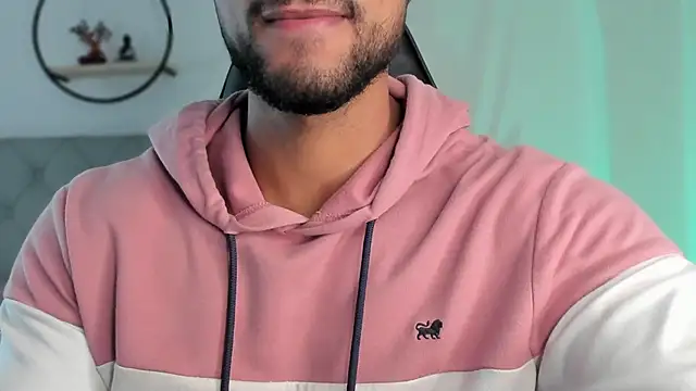 LiamGarcia1 online show from December 2024 12:38:01 PM