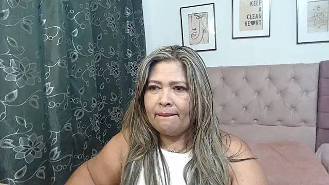 CANDYSWEET51 online show from November 2025 11:20:01 AM