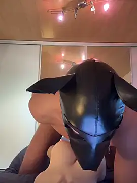 Snapshot of PlayDog123 chatting on October 2025 09:52:01 AM PlayDog123 online show from October 2025 09:52:01 AM