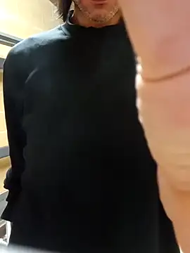 Snapshot of HastLuster chatting on December 2024 11:49:02 PM HastLuster online show from December 2024 11:49:02 PM