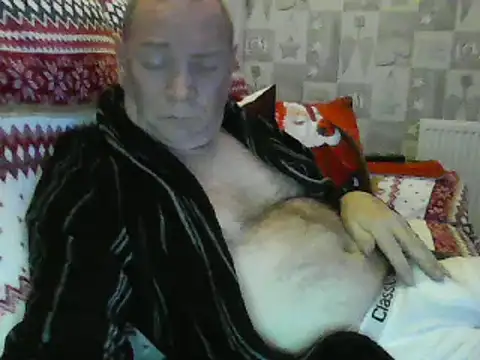 Snapshot of gibbo62 chatting on December 2024 12:45:02 AM gibbo62 online show from December 2024 12:45:02 AM
