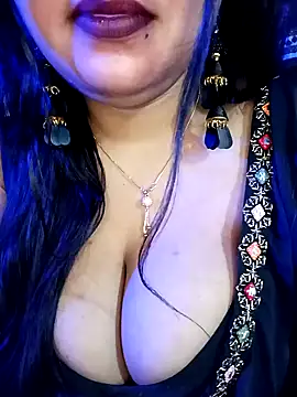 Suhanakhan00 online show from December 2024 04:48:02 PM
