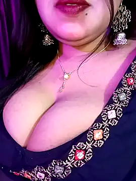 Suhanakhan00 online show from December 2024 08:42:02 PM
