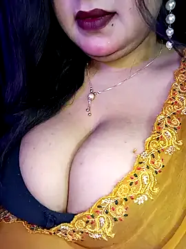 Suhanakhan00 online show from March 2025 05:44:01 AM