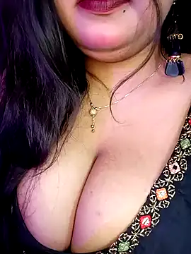 Suhanakhan00 online show from March 2025 05:11:02 PM
