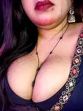 Suhanakhan00 online show from March 2025 06:07:02 AM