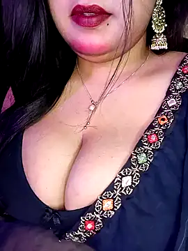 Suhanakhan00 online show from March 2025 04:58:02 PM