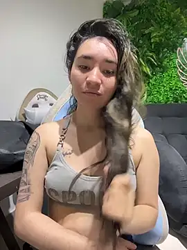 Sophie LS online show from October 2025 01:51:02 PM