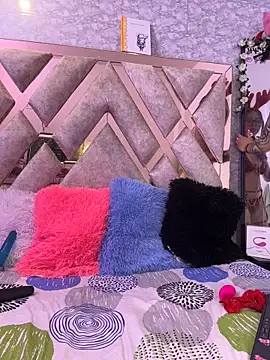 Snapshot of sarawiliamx chatting on December 2025 03:33:01 AM sarawiliamx online show from December 2025 03:33:01 AM