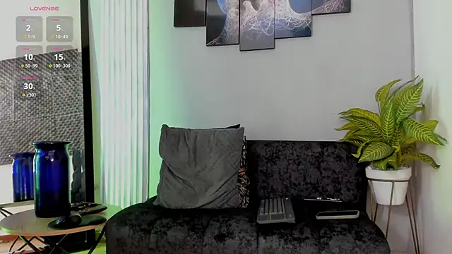 Snapshot of thomas_eliotts chatting on September 2025 07:52:01 PM thomas eliotts online show from September 2025 07:52:01 PM