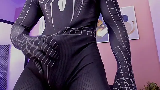 Snapshot of thomas_eliotts chatting on October 2025 08:21:02 PM thomas eliotts online show from October 2025 08:21:02 PM