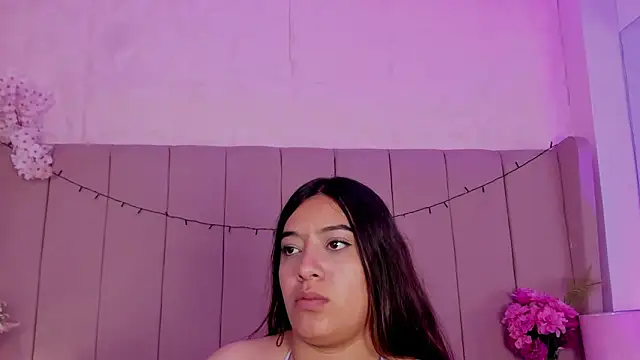 Snapshot of MollyBigBoobs12 chatting on November 2025 10:15:02 AM MollyBigBoobs12 online show from November 2025 10:15:02 AM