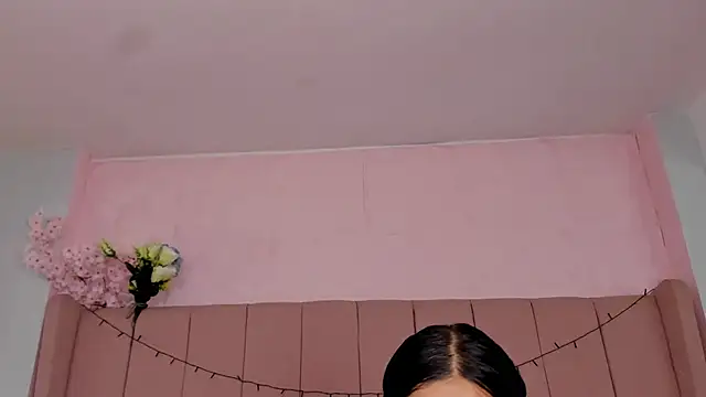 Snapshot of MollyBigBoobs12 chatting on November 2025 08:20:02 PM MollyBigBoobs12 online show from November 2025 08:20:02 PM