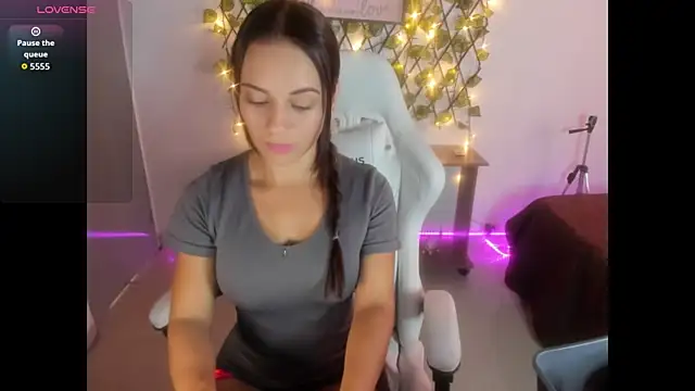 Sara lopez 28 online show from September 2025 02:39:02 PM