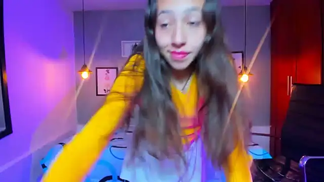 Valeria roussi online show from December 2024 04:09:01 PM