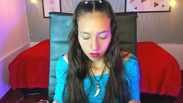 Valeria roussi online show from December 2024 05:05:02 PM