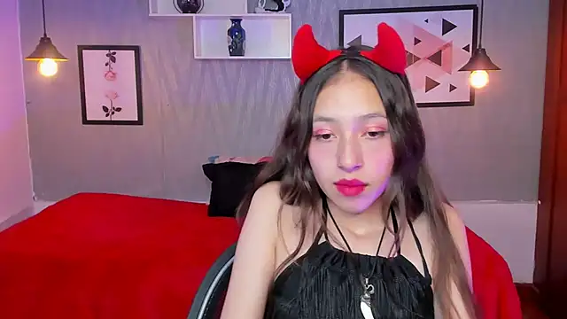 Valeria roussi online show from January 2025 08:37:02 PM
