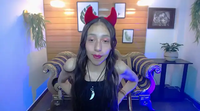 Valeria roussi online show from February 2025 10:25:01 PM