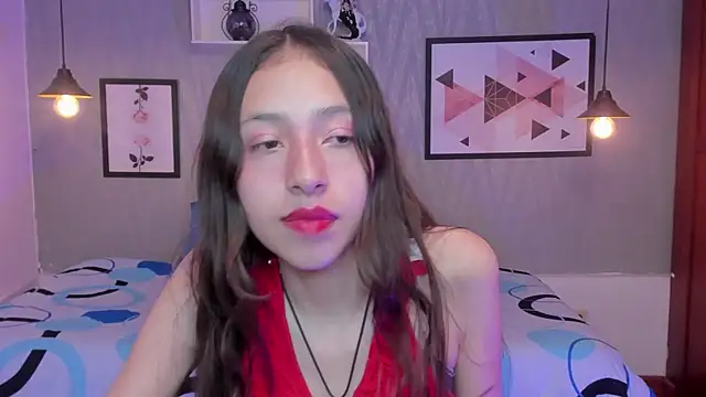 Valeria roussi online show from February 2025 04:56:02 PM