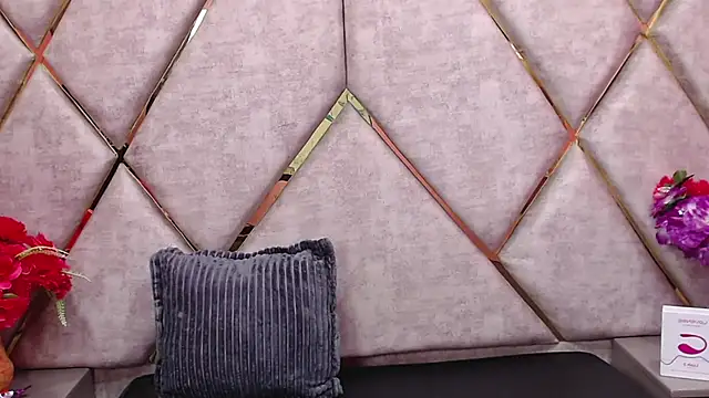 Snapshot of Eimy_Sexy_ chatting on February 2025 12:18:02 PM Eimy Sexy online show from February 2025 12:18:02 PM