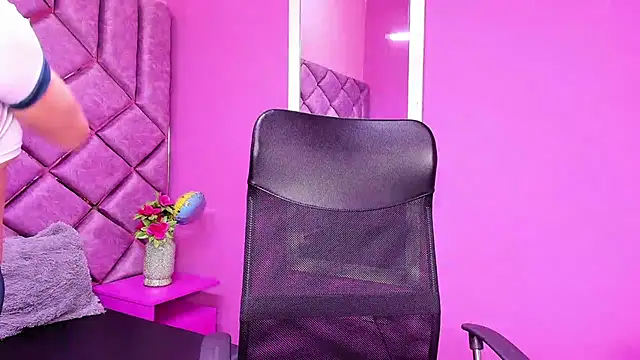 Snapshot of Eimy_Sexy_ chatting on March 2025 12:40:02 PM Eimy Sexy online show from March 2025 12:40:02 PM