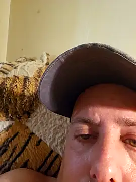 HeteroHotGuy1 online show from October 2025 12:47:01 PM