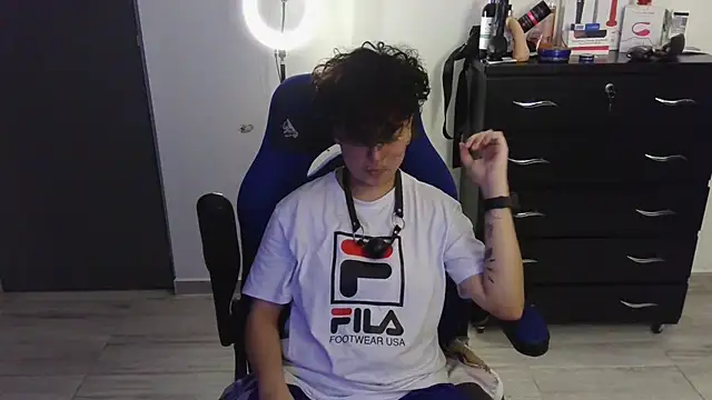 thomascooper7 online show from February 2025 03:50:02 AM