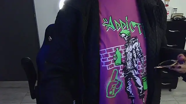 thomascooper7 online show from February 2025 12:05:01 AM