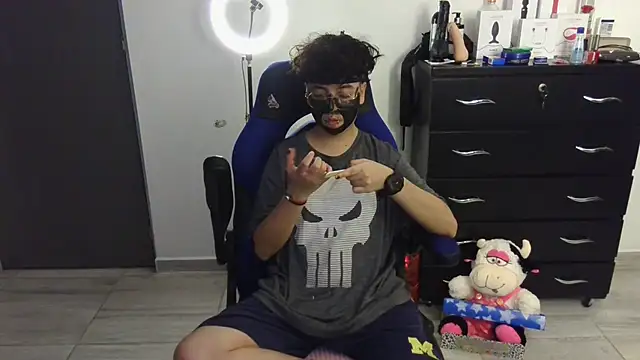 thomascooper7 online show from March 2025 12:33:02 AM