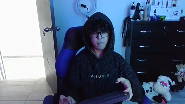 thomascooper7 online show from September 2025 05:18:01 PM