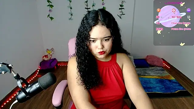 Snapshot of Dulce_Julietha chatting on February 2025 08:05:01 PM Dulce Julietha online show from February 2025 08:05:01 PM